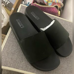 Mens go golf skechers sandals size 8 brand new never worn